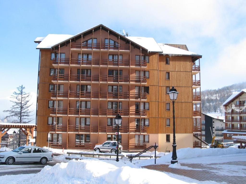 Castor & Pollux Aparthotel Risoul Exterior photo